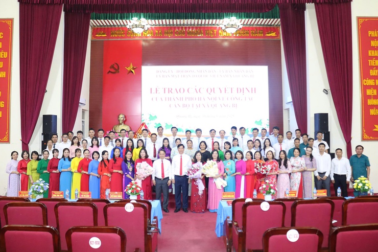 Lễ công bố các Quyết định của Thành Phố về công tác cán bộ tại xã Quảng Bị- Ảnh 8.