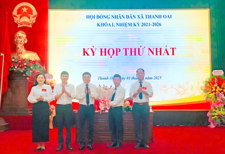 HĐND xã Thanh Oai kiện toàn tổ chức, vận hành bộ máy mới- Ảnh 5.