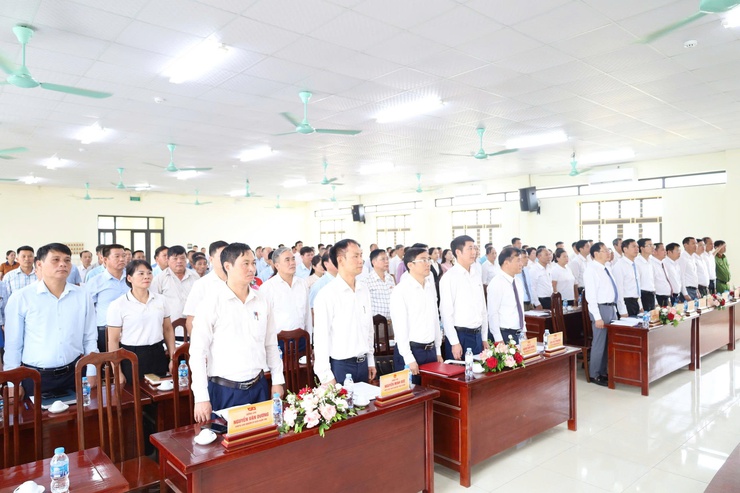 Hội đồng nhân dân xã Suối Hai tổ chức kỳ họp lần thứ nhất- Ảnh 1.