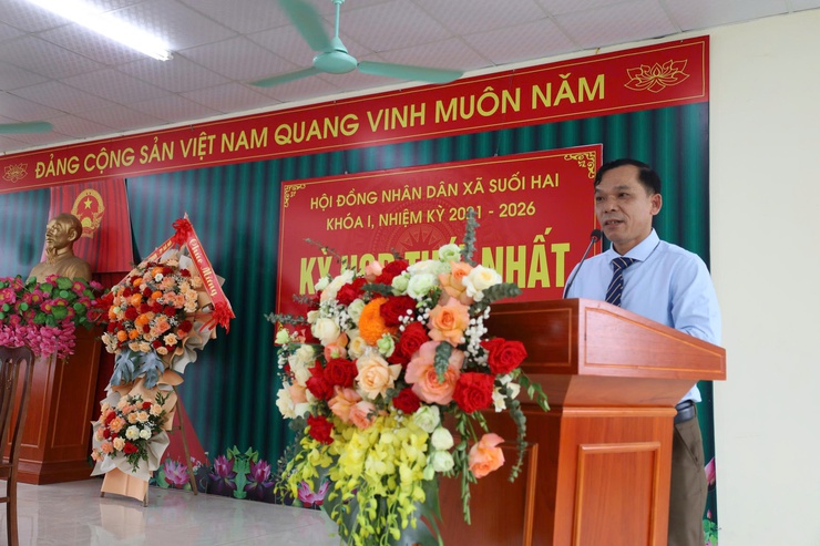 Hội đồng nhân dân xã Suối Hai tổ chức kỳ họp lần thứ nhất- Ảnh 6.