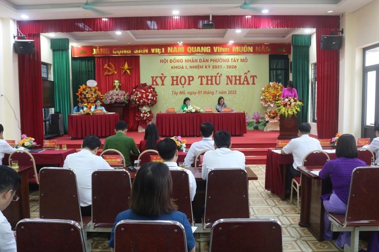 HĐND phường Tây Mỗ khai mạc kỳ họp thứ Nhất
khóa I, nhiệm kỳ 2021-2026.- Ảnh 3.