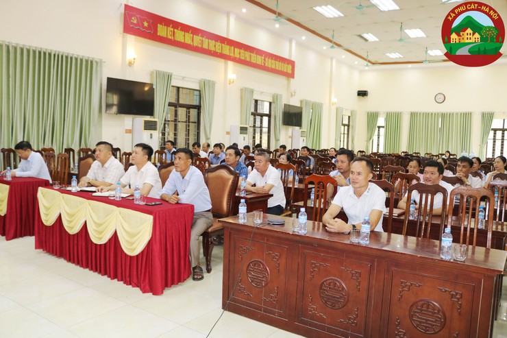 Đoàn đại biểu Quốc hội đơn vị số 8 kết nối 14 điểm cầu tiếp xúc cử tri- Ảnh 1.