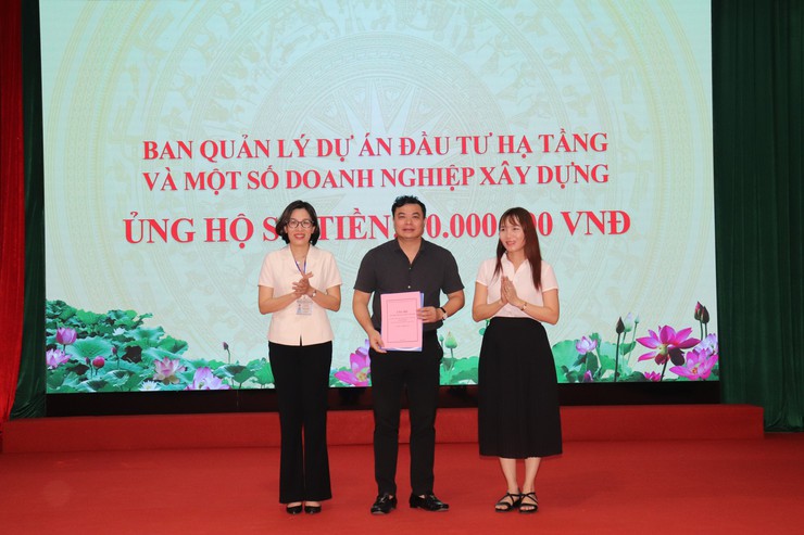 Xã Thuận An phát động ủng hộ quỹ “Đền ơn đáp nghĩa” năm 2025- Ảnh 4.