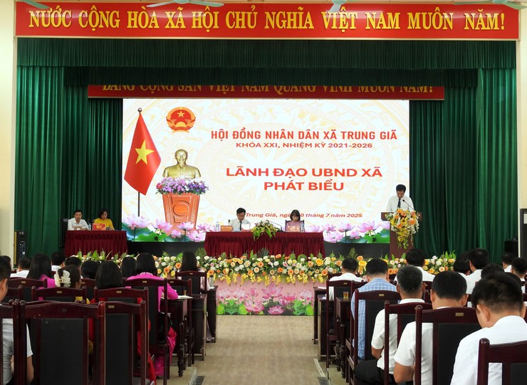 HĐND XÃ TRUNG GIÃ KHOÁ XXI, NHIỆM KỲ 2021-2026 TỔ CHỨC KỲ HỌP THỨ HAI- Ảnh 1.