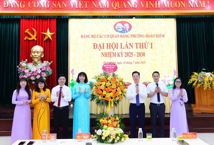Đại hội Đảng bộ các cơ quan Đảng phường Hoàn Kiếm, Đại hội của “ĐOÀN KẾT – DÂN CHỦ - KỶ CƯƠNG – PHÁT TRIỂN”- Ảnh 6.
