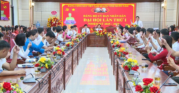 Đại hội Đảng bộ UBND xã Phúc Thọ lần thứ I, nhiệm kỳ 2025–2030: Đoàn kết – Đổi mới – Phát triển- Ảnh 4.