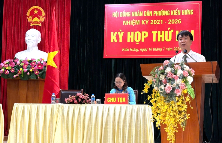Kỳ họp thứ hai HĐND phường Kiến Hưng nhiệm kỳ 2021- 2026 thành công tốt đẹp- Ảnh 1.