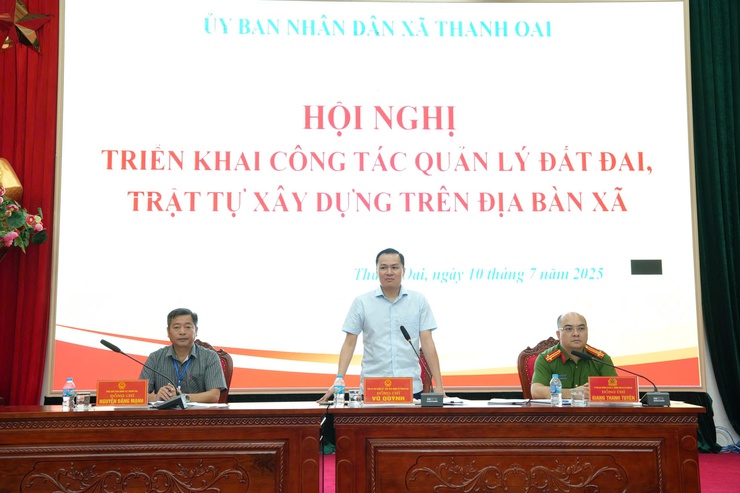 Xã Thanh Oai: Kiên quyết xử lý nghiêm vi phạm về đất đai, xây dựng với tinh thần "quyết liệt, không có vùng cấm"- Ảnh 9.