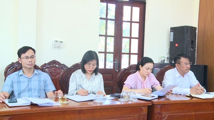 UBND xã Phúc Lộc tổ chức buổi làm việc với Trung tâm Văn hoá - Thông tin và Thể thao xã về nhiệm vụ trọng tâm 6 tháng cuối năm 2025- Ảnh 2.