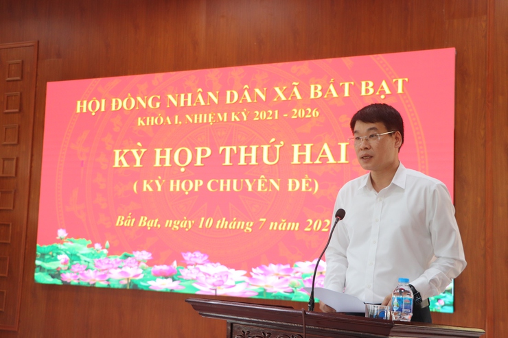 Kỳ họp thứ hai Hội đồng nhân dân xã Bất Bạt thông qua 3 nghị quyết.- Ảnh 5.