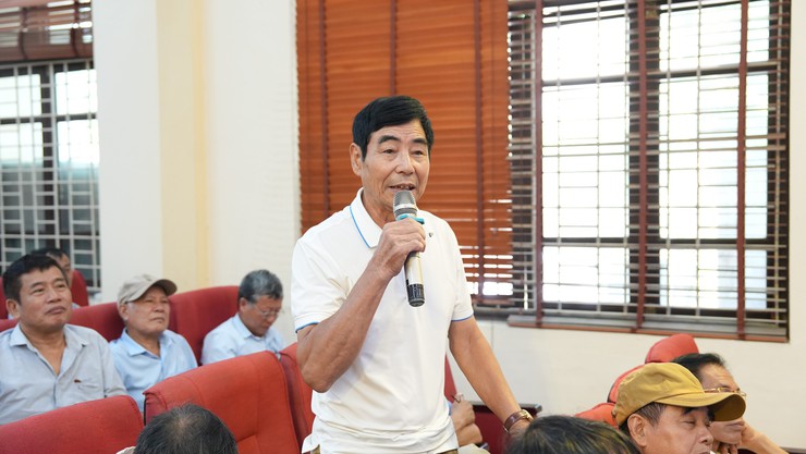       UBND xã Dương Hoà tổ chức hội nghị lấy ý kiến cộng đồng về phương án tuyến, vị trí công trình xây dựng theo tuyến Dự án đầu tư xây dựng đường sắt đô thị  thành phố Hà Nội tuyến số 5- Ảnh 6.