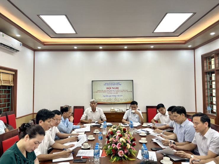 Tiểu ban Văn kiện Đại hội Đại biểu Đảng bộ xã Ứng Thiên tổ chức Hội nghị triển khai nhiệm vụ- Ảnh 12.