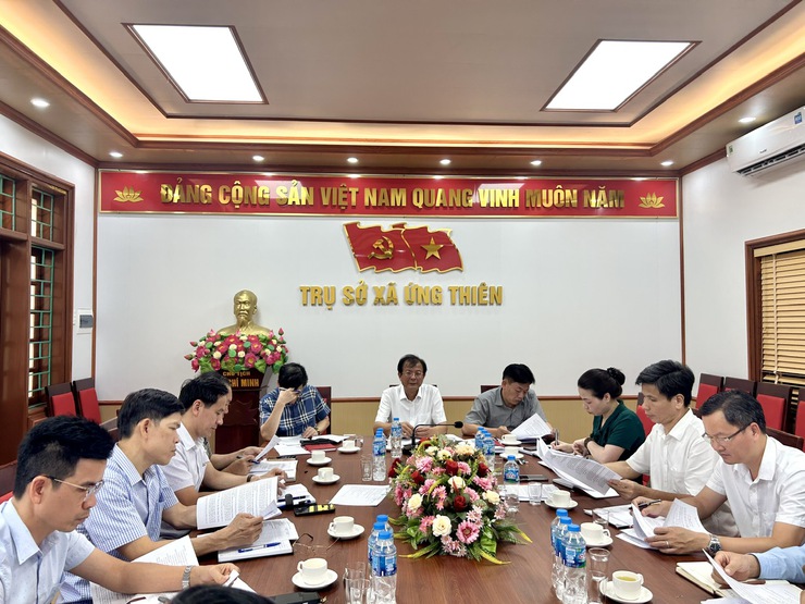Tiểu ban Văn kiện Đại hội Đại biểu Đảng bộ xã Ứng Thiên tổ chức Hội nghị triển khai nhiệm vụ- Ảnh 7.