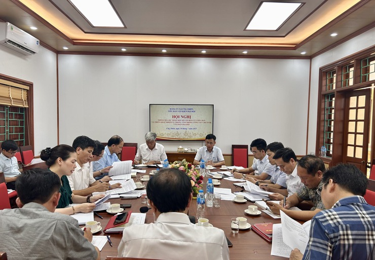 Tiểu ban Văn kiện Đại hội Đại biểu Đảng bộ xã Ứng Thiên tổ chức Hội nghị triển khai nhiệm vụ- Ảnh 2.