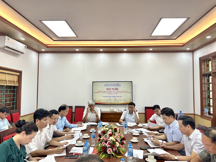 Tiểu ban Văn kiện Đại hội Đại biểu Đảng bộ xã Ứng Thiên tổ chức Hội nghị triển khai nhiệm vụ- Ảnh 3.