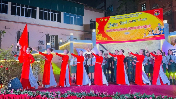 PHƯỜNG LÁNG TỔ CHỨC CHƯƠNG TRÌNH NGHỆ THUẬT CHÀO MỪNG CHÍNH QUYỀN ĐỊA PHƯƠNG 2 CẤP - Ảnh 6.