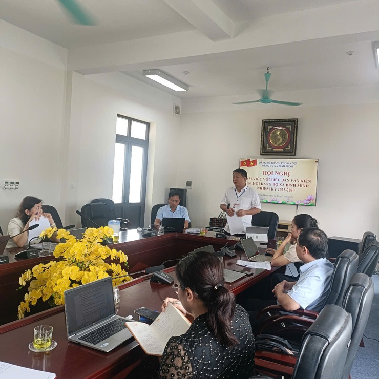 Thường trực Đảng uỷ xã Bình Minh tổ chức làm việc với Tiểu ban Văn kiện Đại hội đại biểu Đảng bộ xã Bình Minh lần thứ I, nhiệm kỳ 2025- 2030- Ảnh 2.