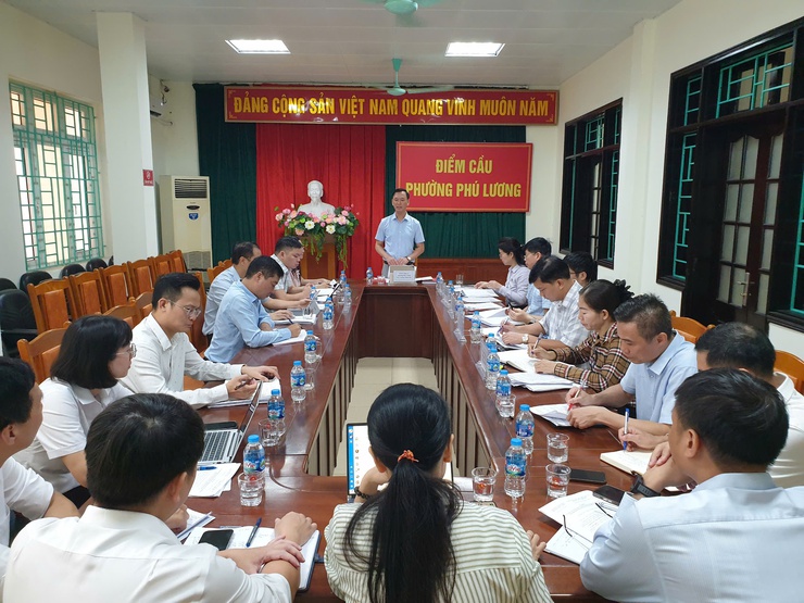 Ban Thường vụ Đảng ủy phường Phú Lương họp cho ý kiến về các nội dung quan trọng trong tháng 7/2025- Ảnh 1.