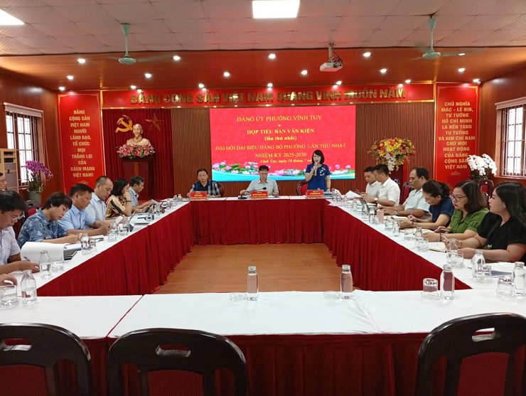 Hội nghị Tiểu ban Văn kiện Đại hội Đảng bộ phường lần thứ I, nhiệm kỳ 2025 - 2030 thành công tốt đẹp- Ảnh 1.