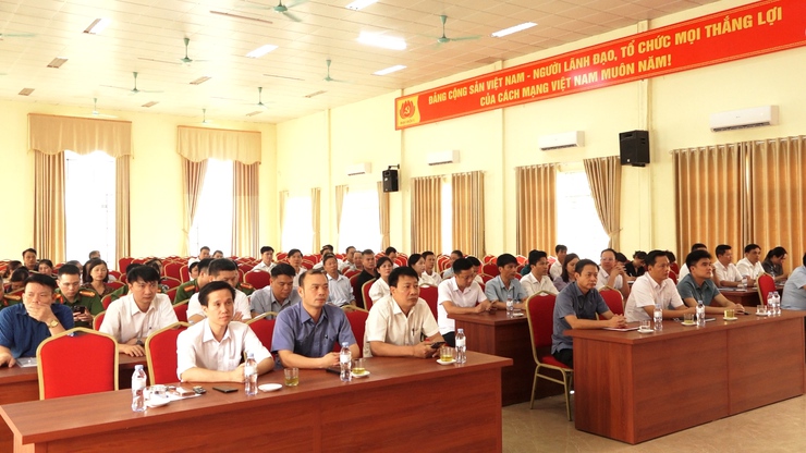 Xã Hương Sơn thành lập mới các Đảng bộ, chi bộ trực thuộc Đảng ủy xã
- Ảnh 2.