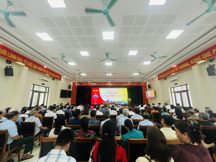 Hội nghị tiếp xúc cử tri sau kỳ họp thứ Nhất HĐND xã Thiên Lộc khoá I, nhiệm kỳ 2021 - 2026- Ảnh 1.