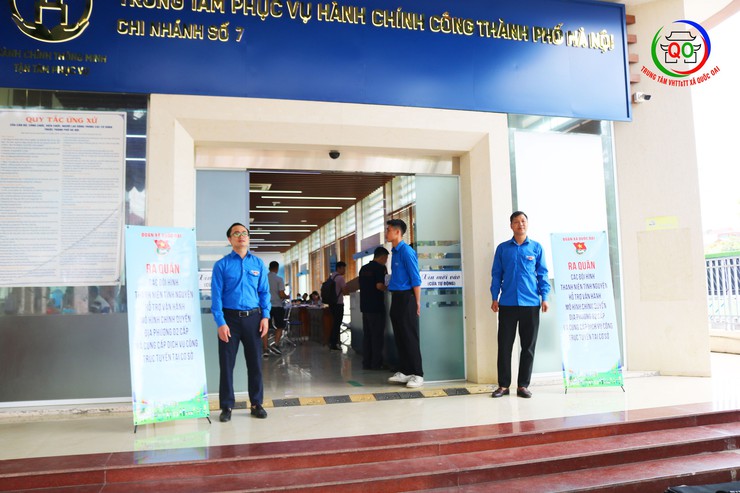 Thanh niên xã Quốc Oai xung kích hỗ trợ vận hành mô hình chính quyền địa phương hai cấp- Ảnh 5.