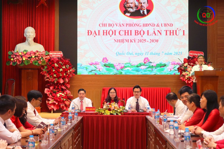 Đại hội Chi bộ Văn phòng HĐND và UBND xã Quốc Oai lần thứ Nhất, nhiệm kỳ 2025 - 2030

- Ảnh 5.