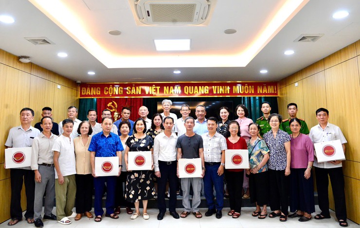 Phường Hoàn Kiếm: Gặp mặt cán bộ 72 Tổ dân phố, lắng nghe ý kiến từ cơ sở- Ảnh 12.