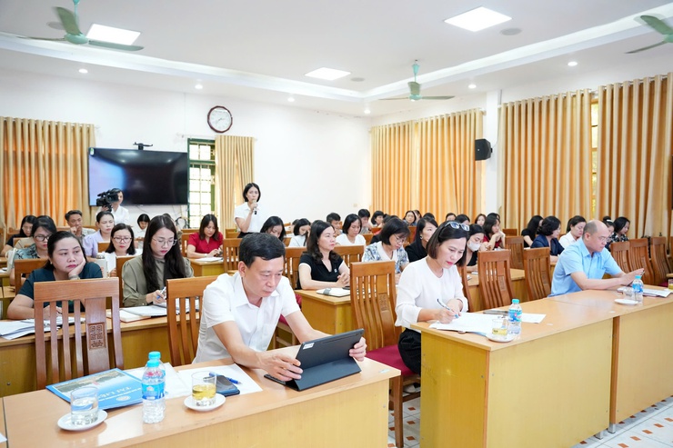 Sơn Tây tăng cường cơ sở vật chất, bảo đảm an toàn bán trú và chủ động trong công tác tuyển sinh năm học 2025-2026- Ảnh 1.