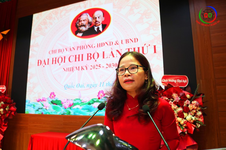 Đại hội Chi bộ Văn phòng HĐND và UBND xã Quốc Oai lần thứ Nhất, nhiệm kỳ 2025 - 2030

- Ảnh 6.