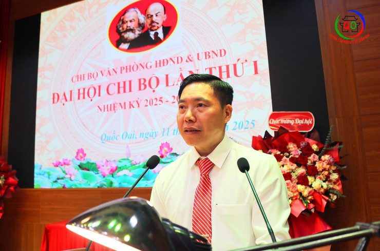 Đại hội Chi bộ Văn phòng HĐND và UBND xã Quốc Oai lần thứ Nhất, nhiệm kỳ 2025 - 2030

- Ảnh 7.