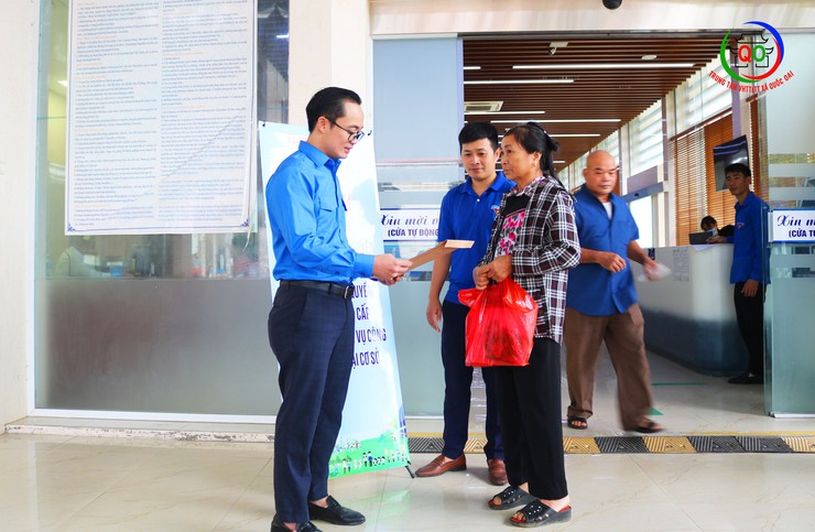 Thanh niên xã Quốc Oai xung kích hỗ trợ vận hành mô hình chính quyền địa phương hai cấp- Ảnh 7.