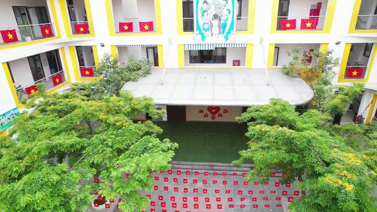 Phường Long Biên rực rỡ cờ hoa chào trong những ngày đầu chính thức vận hành chính quyền địa phương hai cấp- Ảnh 8.