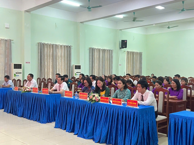 CÔNG BỐ QUYẾT ĐỊNH THÀNH LẬP TRẠM Y TẾ MỚI XÃ NGỌC HỒI- Ảnh 1.