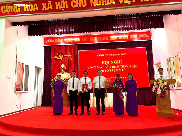CÔNG BỐ QUYẾT ĐỊNH THÀNH LẬP TRẠM Y TẾ MỚI XÃ NGỌC HỒI- Ảnh 2.
