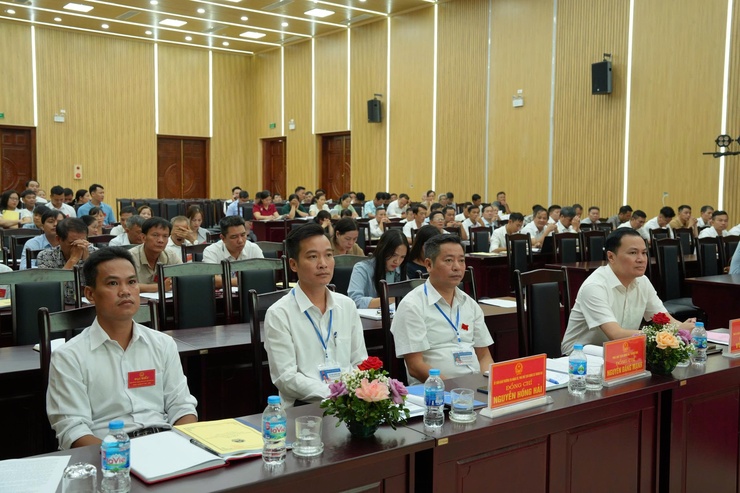 Kỳ họp thứ hai HĐND xã Thanh Oai khóa I thông qua 11 chỉ tiêu phát triển kinh tế xã hội 6 tháng cuối năm 2025- Ảnh 2.