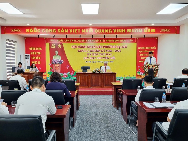 HĐND phường Đại Mỗ khóa I, nhiệm kỳ 2021-2026 tổ chức thành công kỳ họp thứ hai (kỳ họp chuyên đề) để quyết định một số nội dung thuộc thẩm quyền HĐND phường- Ảnh 1.