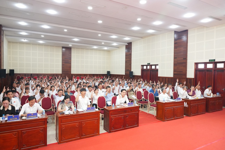HĐND xã Phù Đổng thông qua 8 nghị quyết tại kỳ họp- Ảnh 4.