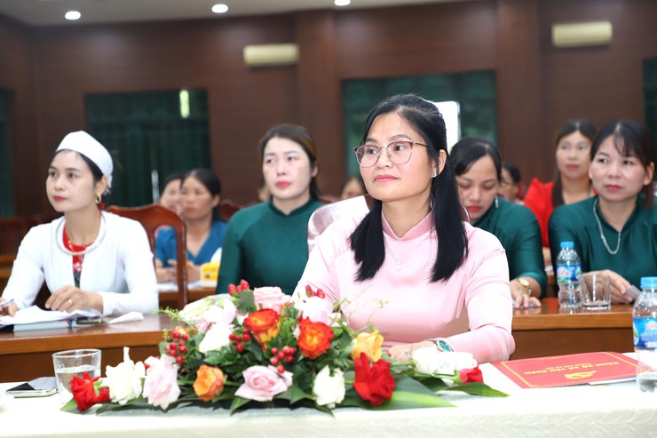 Hội Liên hiệp Phụ nữ xã Yên Xuân tổ chức hội nghị Ban Chấp hành lần thứ nhất- Ảnh 2.