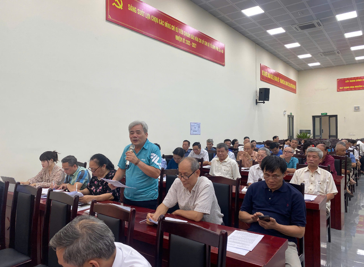 Hội nghị lấy ý kiến tham gia vào dự thảo báo cáo chính trị trình Đại hội Đảng bộ phường Phương Liệt lần thứ I, nhiệm kỳ 2025-2030- Ảnh 3.