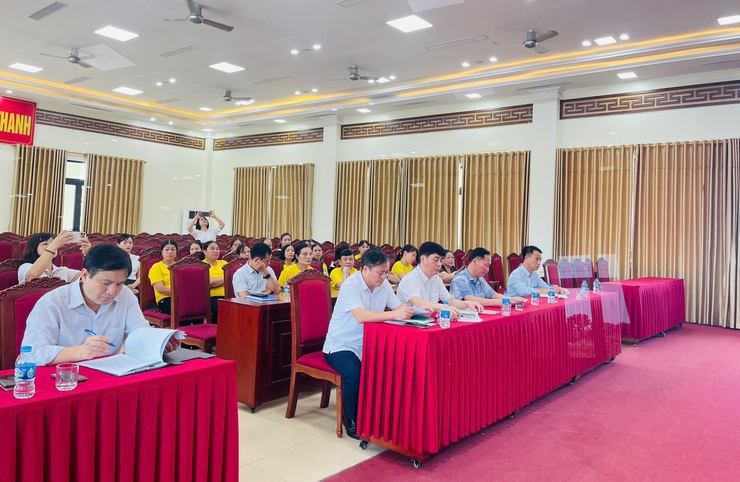 Xã Vĩnh Thanh tổ chức hội nghị hưởng ứng Ngày Dân số Thế giới 11/7, triển khai nhiệm vụ công tác dân số 6 tháng cuối năm 2025.- Ảnh 2.