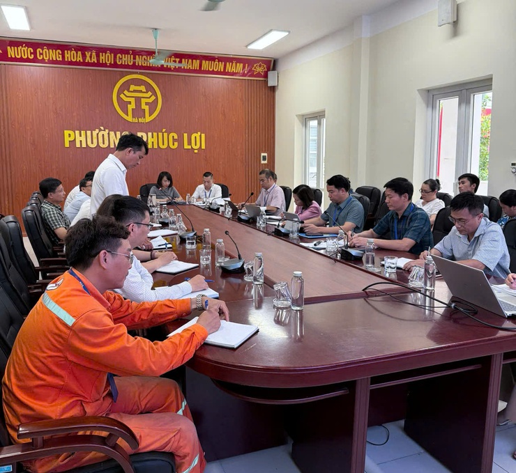 Phường Phúc Lợi: Triển khai kế hoạch công tác phòng thủ dân sự, ứng phó sự cố, phòng, chống thiên tai và tìm kiếm cứu nạn- Ảnh 2.