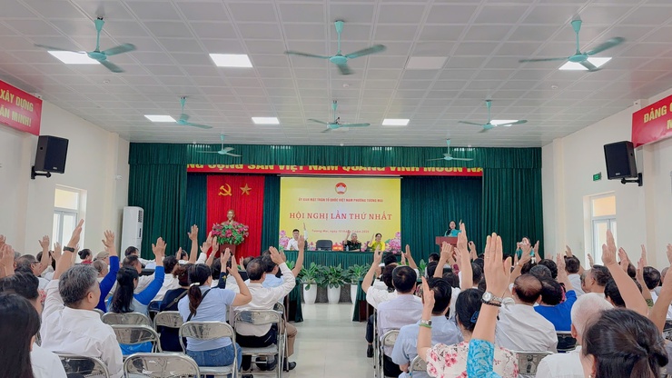 Hội nghị lần thứ nhất Uỷ ban MTTQ Việt Nam phường Tường Mai- Ảnh 4.