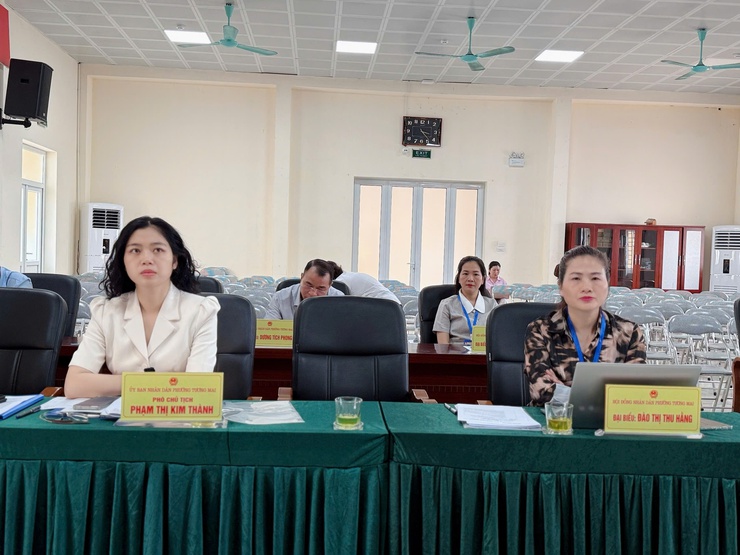 Kỳ họp thứ hai HĐND phường Tương Mai, khoá I, Nhiệm kỳ 2021-2026- Ảnh 3.