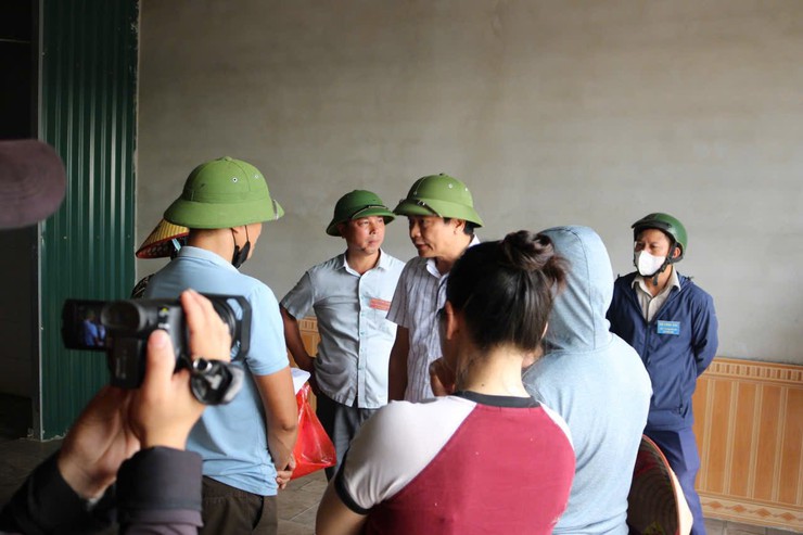SÁNG NGÀY 12/07/2025 XÃ PHÚC SƠN TIẾP TỤC RA QUÂN XỬ LÝ, THÁO DỠ CÁC CÔNG TRÌNH XÂY DỰNG TRÁI PHÉP TRÊN ĐẤT NÔNG NGHIỆP- Ảnh 3.