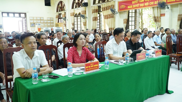 Bí thư Đảng uỷ xã Tam Hưng - Bùi Văn Sáng dự sinh hoạt Chi bộ tại thôn Song Khê- Ảnh 1.