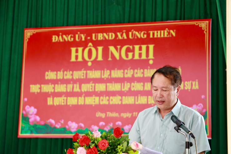 Hội nghị công bố các Quyết định tại xã Ứng Thiên- Ảnh 4.