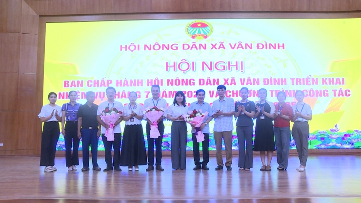 HỘI NÔNG DÂN XÃ VÂN ĐÌNH TRIỂN KHAI NHIỆM VỤ TRỌNG TÂM THÁNG 7 VÀ 6 THÁNG CUỐI NĂM 2025- Ảnh 1.