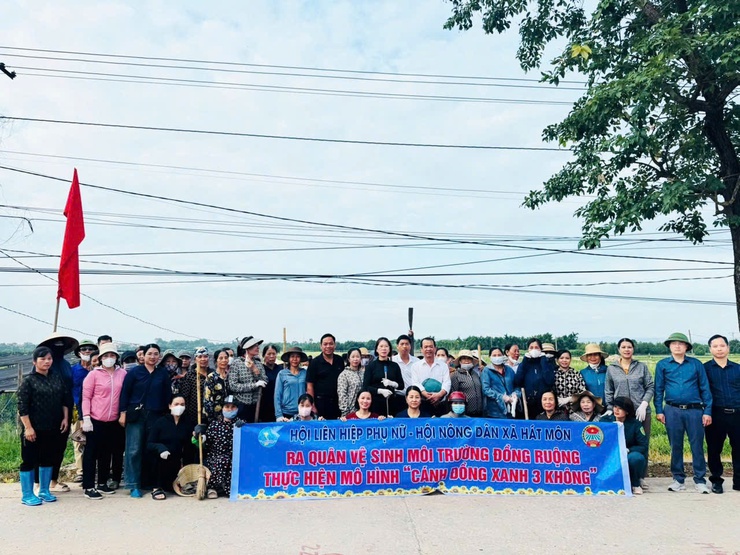 Phát huy vai trò của Hội Phụ nữ - Hội nông dân xã trong xây dựng  mô hình “Cánh đồng xanh 3 không- Ảnh 1.