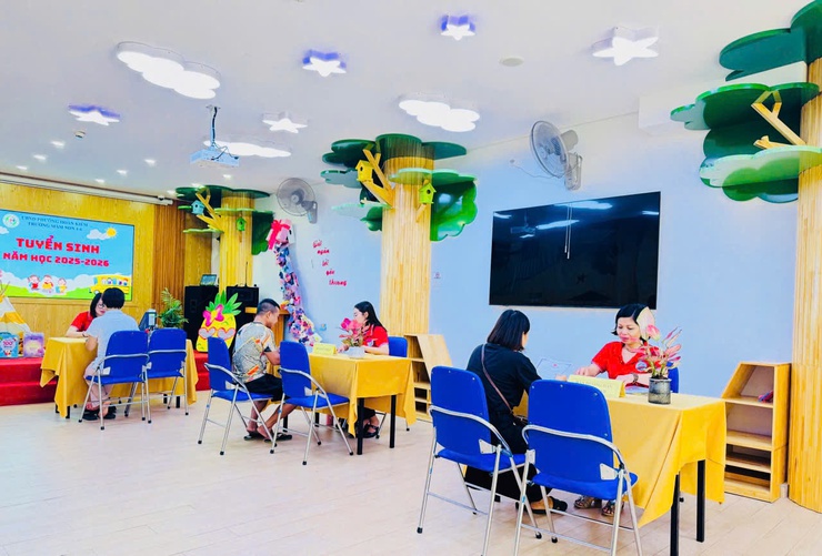 Tuyển sinh trực tiếp năm học 2025-2026 tại các trường Mầm non, Tiểu học, THCS trên địa bàn phường Hoàn Kiếm- Ảnh 3.
